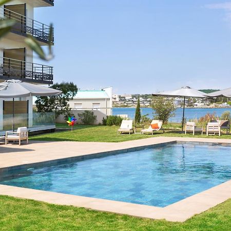 Golden Tulip Hotel & Rooftop Martigues Provence Esterno foto