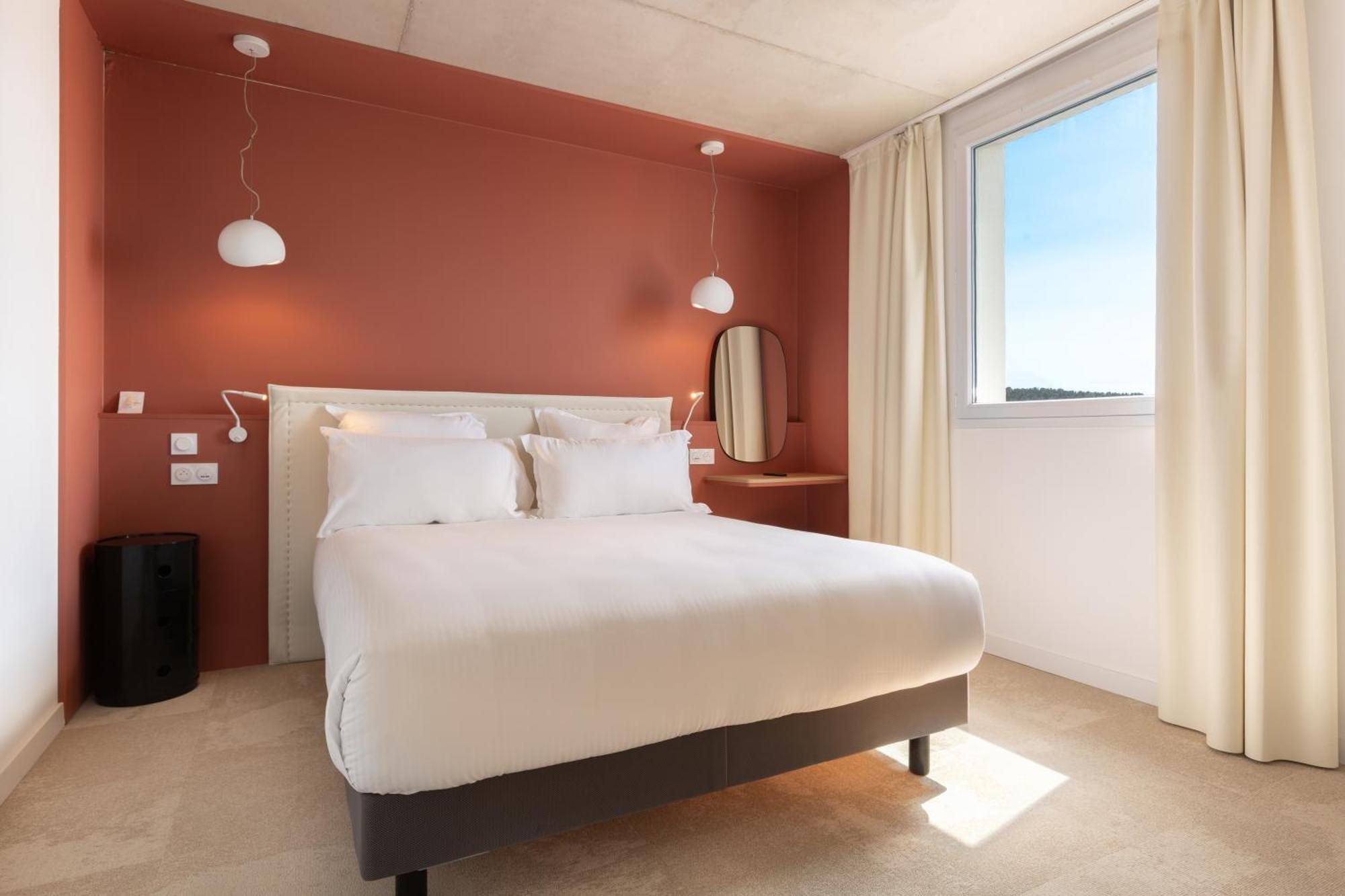 Golden Tulip Hotel & Rooftop Martigues Provence Esterno foto